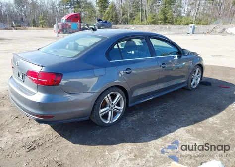 2016 Volkswagen Jetta 2.0T Gli Se z USA, uszkodzony, nr VIN 3VW4S7AJ3GM291982